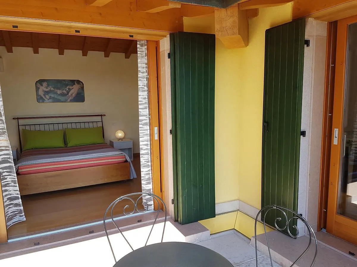 B&B La Rubiana Caprino Veronese Bed & Breakfast